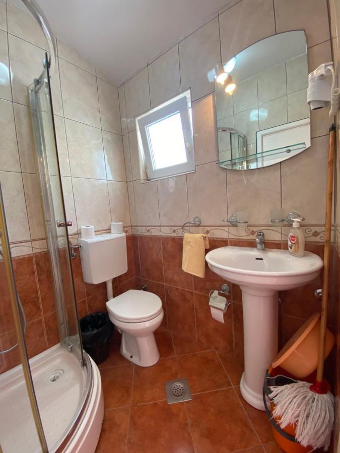 Apartmani Luksic Сутоморе Екстериор снимка